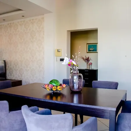 Modern Penthouse Kraljic Great Location & Terrace Zadar