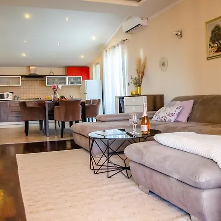 Modern Penthouse Kraljic Great Location & Terrace *
