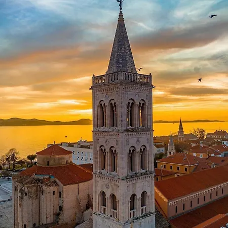 Modern Penthouse Kraljic Great Location & Terrace * Zadar